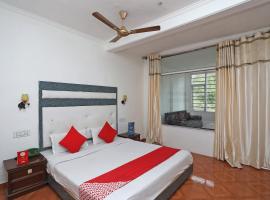 OYO 37365 Hotel River View，位于Sabāthu的酒店