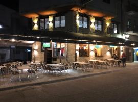 Hotel tres estrellas Casa Maribona Gela，位于埃尔蓬特的酒店