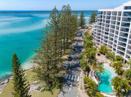 黄金海岸华美达度假村，位于卡伦德拉的酒店