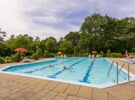 Relaxing Forest Hideaway