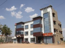 Jk Lodging，位于Bāgalkot的酒店