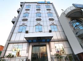 OYO 37148 Hotel Paris，位于Nārāyangarh的酒店