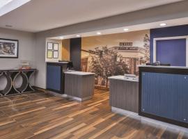 La Quinta by Wyndham Atlanta South - Newnan，位于纽南的酒店