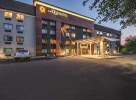 La Quinta by Wyndham Hartford Bradley Airport，位于布拉德利国际机场 - BDL附近的酒店