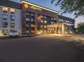 La Quinta by Wyndham Hartford Bradley Airport，位于布拉德利国际机场 - BDL附近的酒店