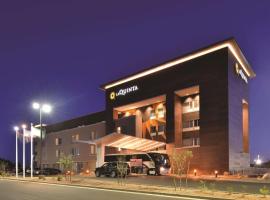 鲍威尔湖拉金塔旅馆及套房，位于佩吉佩吉市机场 - PGA附近的酒店