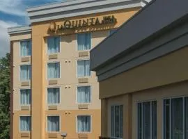 林奇堡自由大学拉金塔旅馆及套房