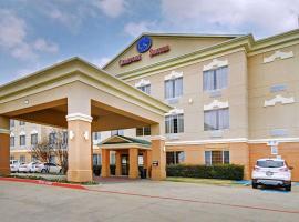 Comfort Suites Roanoke - Fort Worth North，位于罗阿诺克的酒店