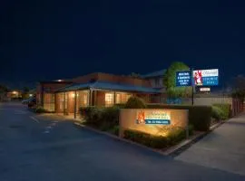 Admiral Motor Inn