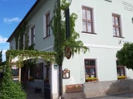 Penzion a restaurace U Hájků