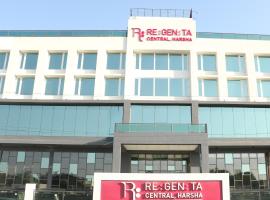 Regenta Central Harsha Vapi，位于瓦皮的酒店