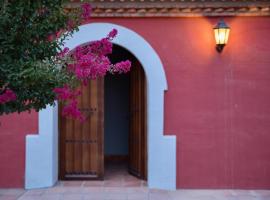 Hotel Rural Las Tejuelas，位于Valdecaballeros的酒店