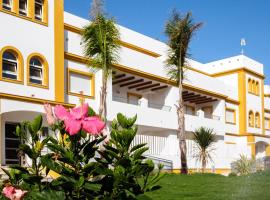Apartamento Playa de Punta Candor，位于罗塔的高尔夫酒店