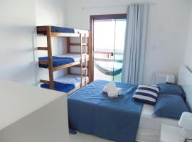 Enseada Hostel，位于阿拉亚尔-杜卡布的酒店