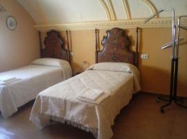 Casa Rural Antigua Ermita del Rosario，位于Teba的酒店