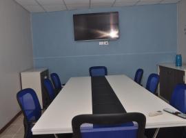 NUCLEO EMPRESA DE SERVICIOS，位于圣洛伦索的酒店