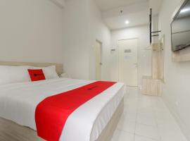 RedDoorz Apartment @ Dramaga Tower，位于茂物的酒店