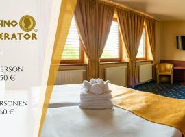 Casino Imperator，位于下德沃日什捷的酒店