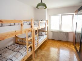 Hostel LakeBled，位于布莱德的青旅