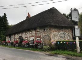 THE SHEARS，位于Collingbourne Ducis的酒店