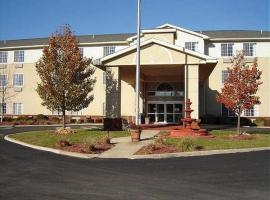 Holiday Inn Express Hotel & Suites Ashtabula - Geneva，位于阿什塔比拉的酒店
