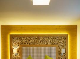 Hotel-Gasthof zur Sonne，位于帕彭海姆的酒店