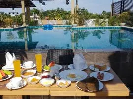 Pinnacle boutique villas