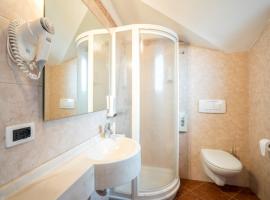 阿里皮拉米德酒店，位于塞格扎诺的酒店