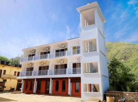 OYO 31357 Hotel Bliss，位于马恩迪的酒店