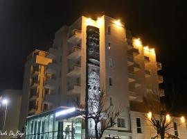 亚历山大博物馆宫酒店，位于佩萨罗的酒店