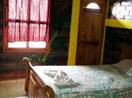 Hotel Maya，位于Apopa的酒店