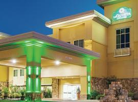 La Quinta by Wyndham Ft. Worth - Forest Hill, TX，位于Forest Hill的酒店