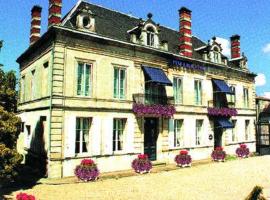 Henri IV，位于Coutras的酒店