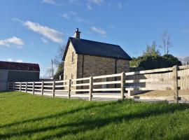 Knockninny Barn at Upper Lough Erne, County Fermanagh，位于恩尼斯基林的家庭/亲子酒店