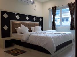 HOTEL BLUE BIRD NEST，位于布莱尔港的酒店