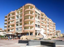 Residence Mediterraneo - Ombrellone incluso dal 23 maggio al 20 settembre，位于格罗塞托港的酒店