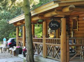 Rødvig Ferieby，位于勒兹维的酒店