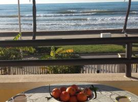 Apartamento Primera Linea de Mar, Cunit，位于库尼特的酒店