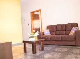 Casa confortável em Guaratinguetá，位于瓜拉廷格塔的酒店