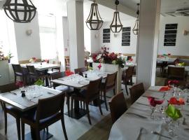 Hôtel de la Poste Chez Cécile，位于La Grande-Verrière的酒店