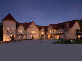 Goldmoor Inn & Resort，位于加利纳苹果河堡垒州立历史遗址附近的酒店