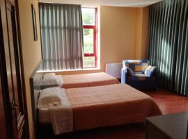 Hotel Baccus，位于La Veiga的酒店