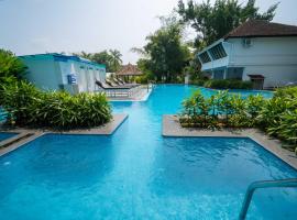 Nihara Resort and Spa Cochin，位于科钦紫菀城附近的酒店