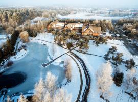 HOTEL KOZI GRÓD Pokoje i Domki na Kaszubach，位于Pomlewo的酒店