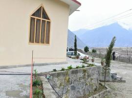 Fairy Meadows Cottages Bunar Das，位于吉尔吉特的酒店