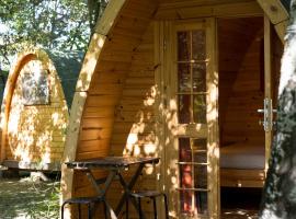多塞索乐露营地，位于马里纳迪马萨的浪漫度假酒店