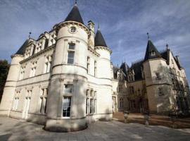 Chateau de Mirambeau，位于米朗博的酒店