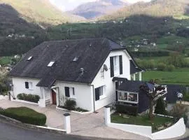 MAISON BELLEVUE 3 étoiles 4 à 10P