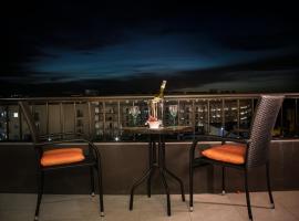 Manor Court Luxury Apartment，位于圣保罗湾城的酒店