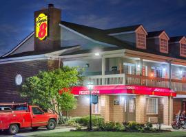 马里斯维尔速8酒店，位于马里斯维尔的酒店